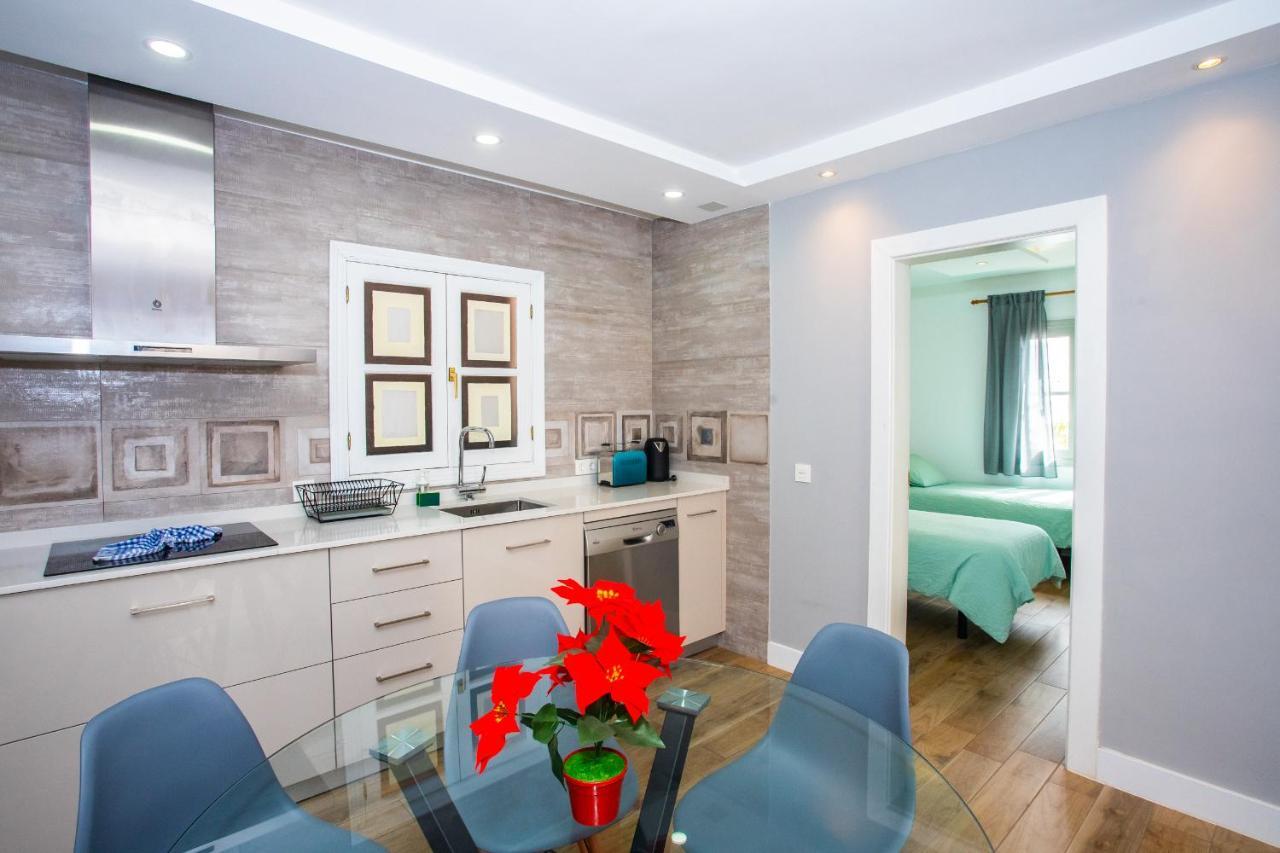 Playa Honda SunSet Apartment Bagian luar foto